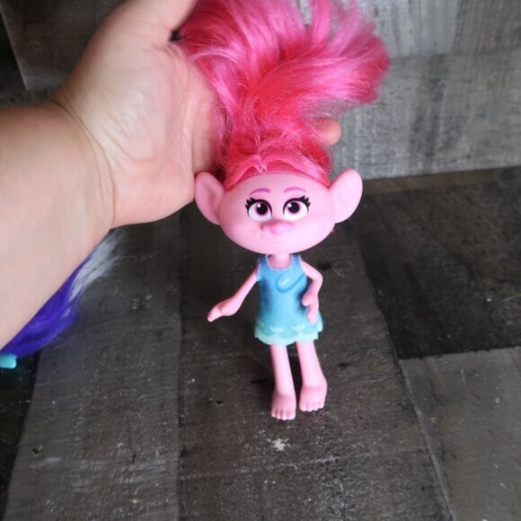 Lot of 4 DreamWorks Trolls Poppy Tiny Diamond Branch Dolls Action Figures - Picture 6 of 8